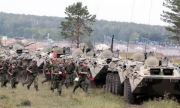 NATO ostrzega przed rosyjską inwazją. 